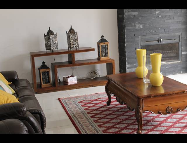 6 BEDROOM HOUSE FOR SALE IN THE COVES
